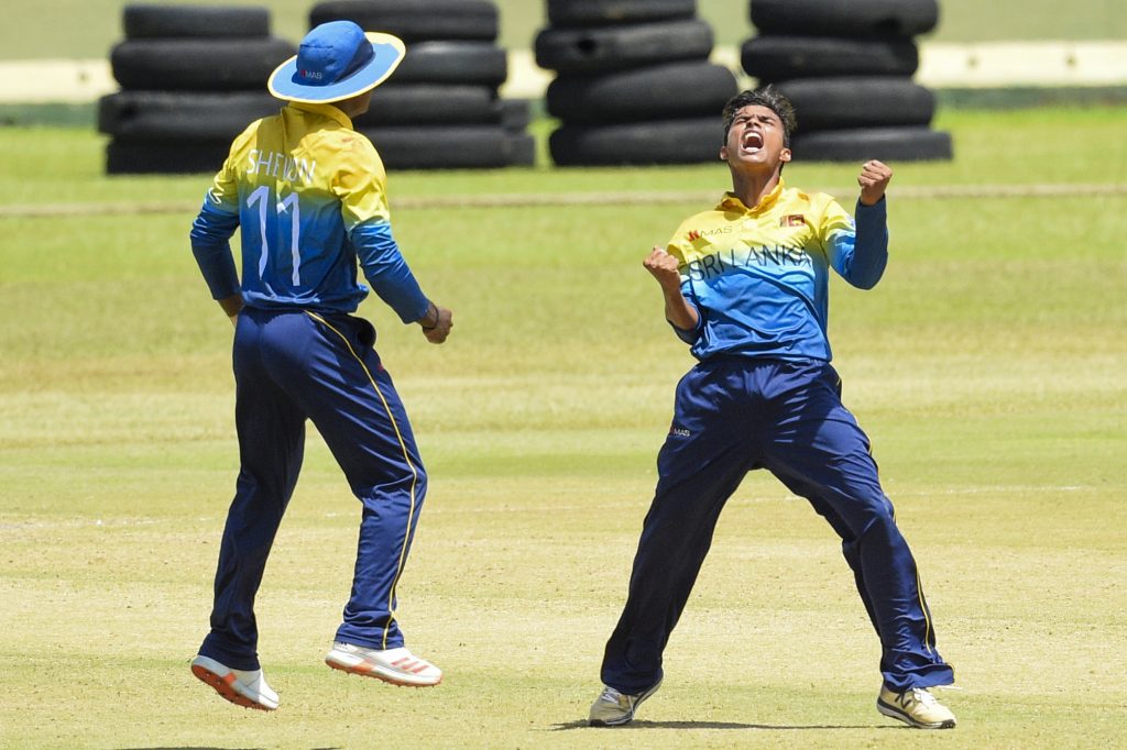 Dunith Wellalage destroys Australia! | Sportsphotography.lk